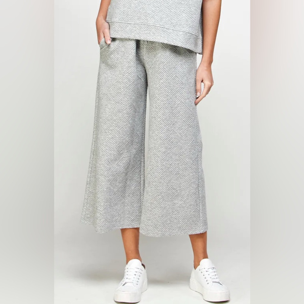 See and Be Seen Textured Lounge Pants - NWT - Size L